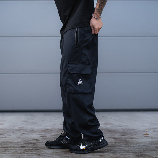Narti Black Cargos